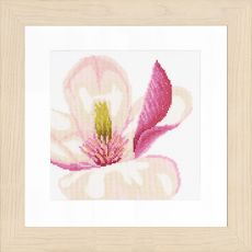 Набор для вышивки крестом LanArte Magnolia flower Магнолия