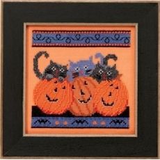 Набір для вишивання Mill Hill (США) DM303102 Гарбузи і кішки / Jacks and Cats