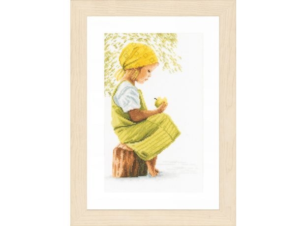 Набор для вышивки крестом LanArte Girl with Apple Девочка с яблоком