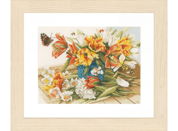 Набор для вышивки крестом LanArte "Daffodils-tulips "Нарциссы-тюльпаны