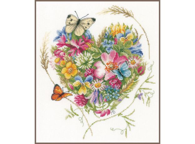 Набор для вышивки крестом LanArte A heart of flowers Сердце цветов
