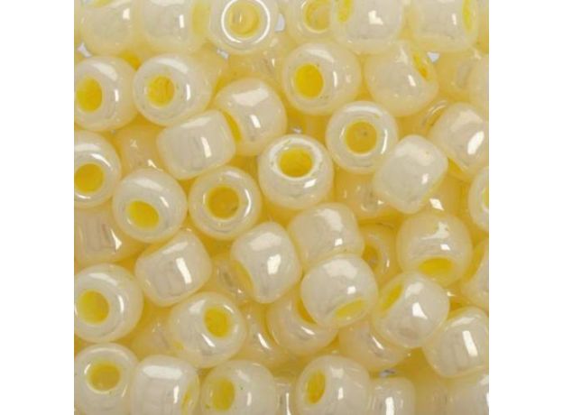 Бісер № 05002 Mill Hill Yellow Creme