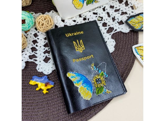 Набір для вишивання "Обкладинка на паспорт. Метелик" арт. 1040